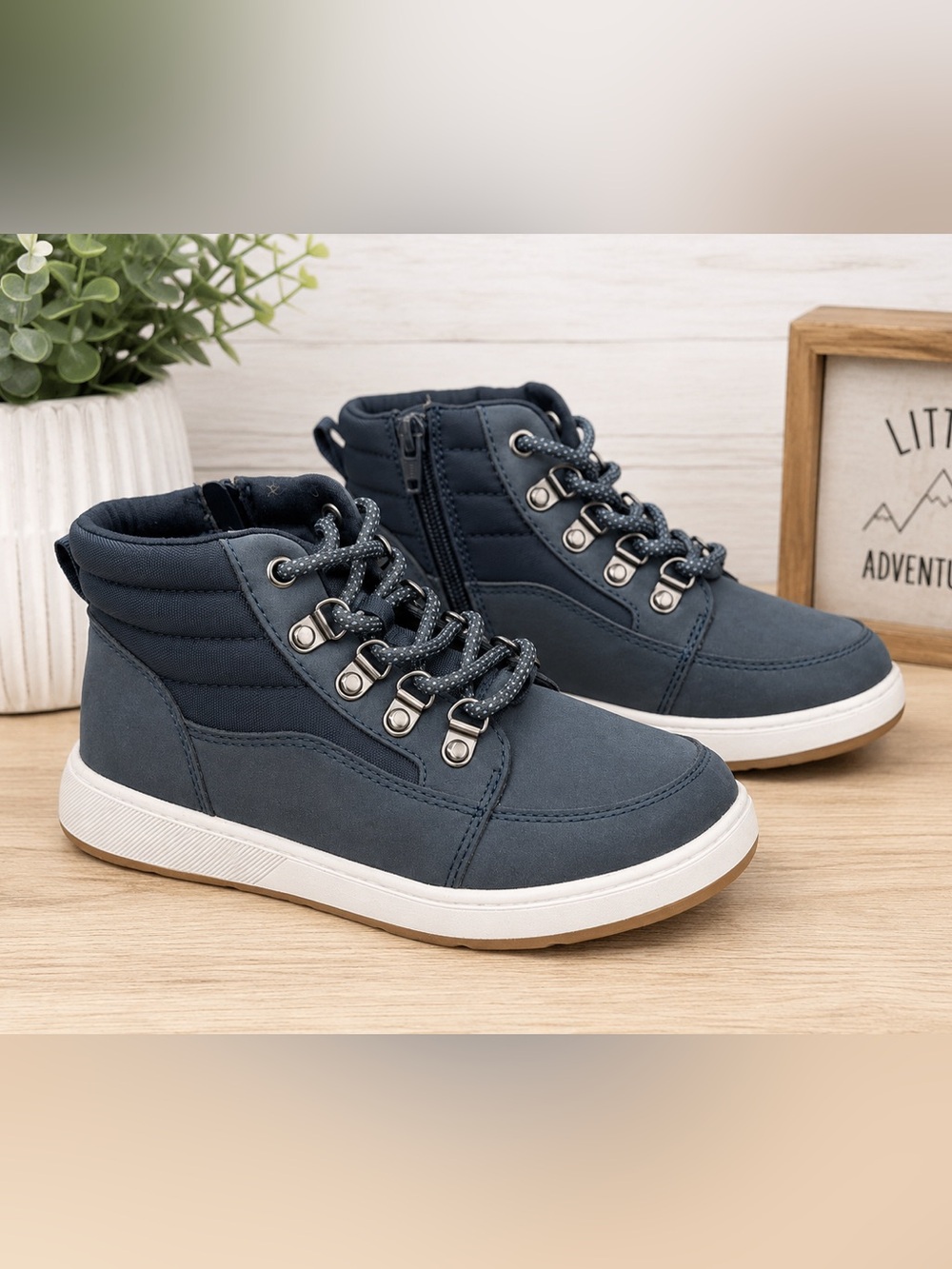 Cat & Jack Toddler Boys Hiking Boots Navy Lace Up Side Zip Size 1 Sneakers